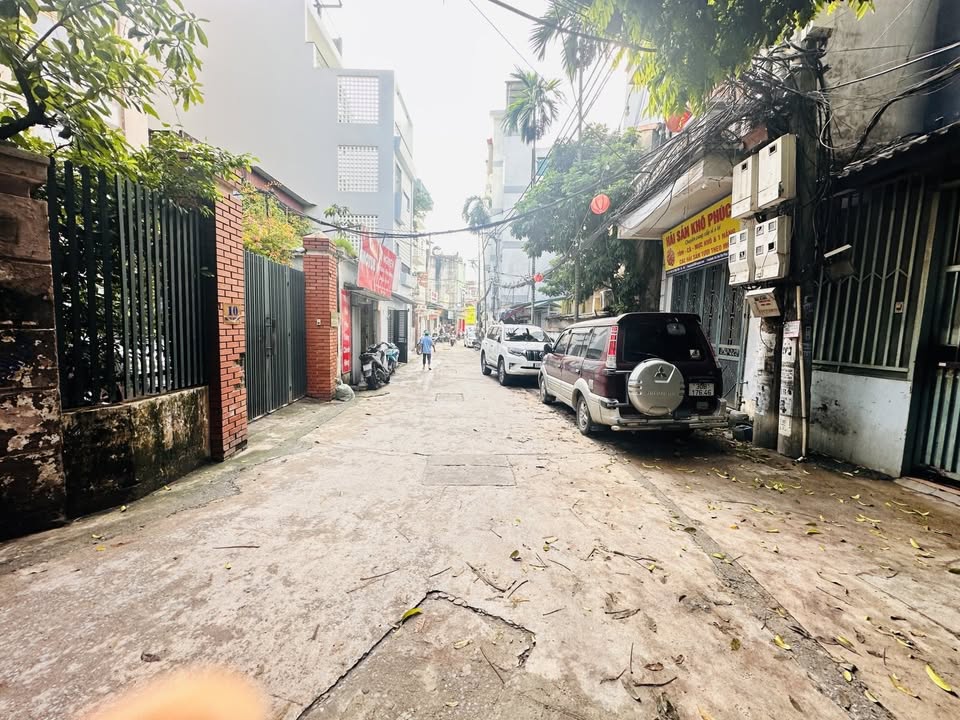 Đất nền Ngọc Thụy Long Biên 67m² giá 11.2 tỷ - Địa điểm tuyệt đẹp cho xây dựng mơ ước!