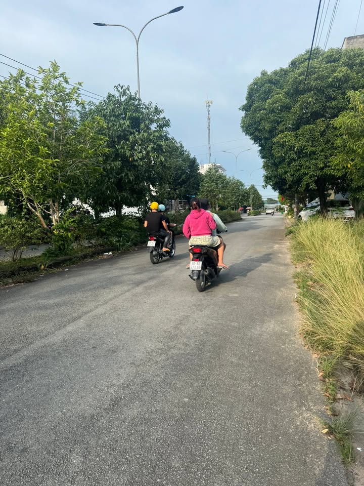 Nhà nghỉ 100m² tại Trảng Dài, Biên Hòa - Kinh doanh hiệu quả, giá 7.8 tỷ!