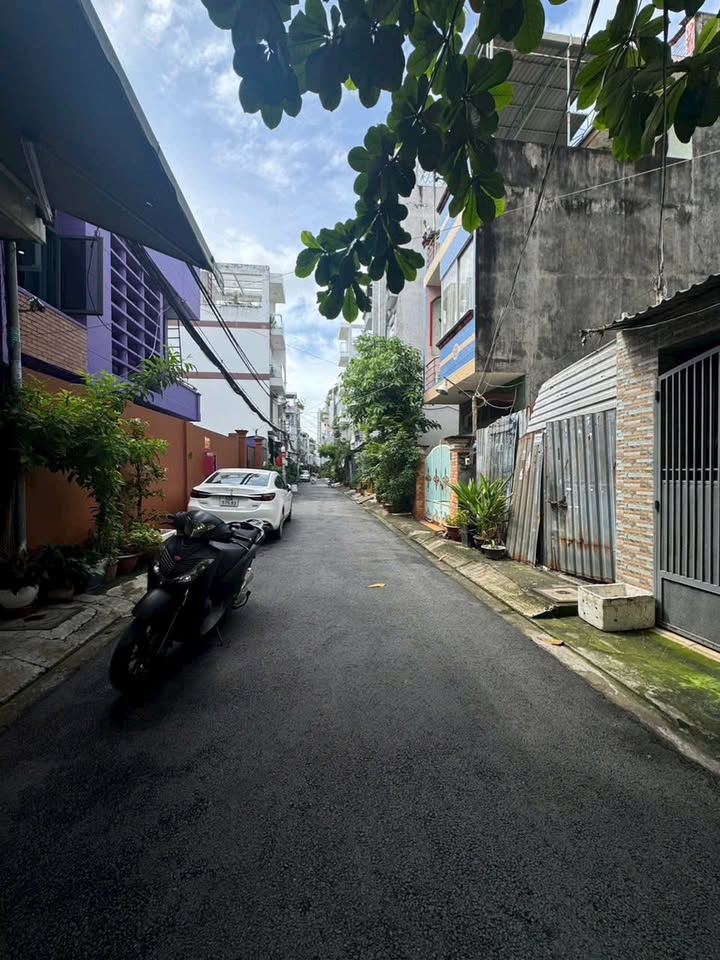 Nhà đẹp hẻm xe hơi 458 Huỳnh Tấn Phát, Quận 7, 88m² giá 5.1 tỷ - Cơ hội đầu tư tuyệt vời!