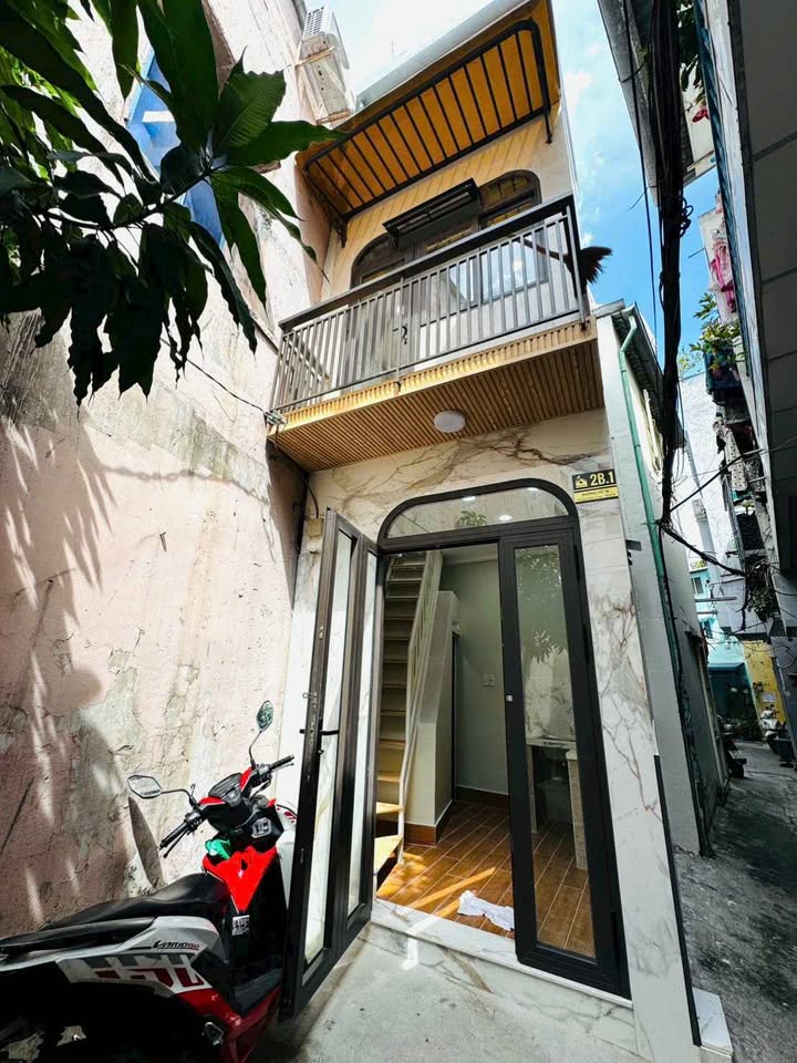 Nhà phố quận 4 Vĩnh Hội 9m² giá 1.999 tỷ - Sổ hồng chính chủ, không quy hoạch!