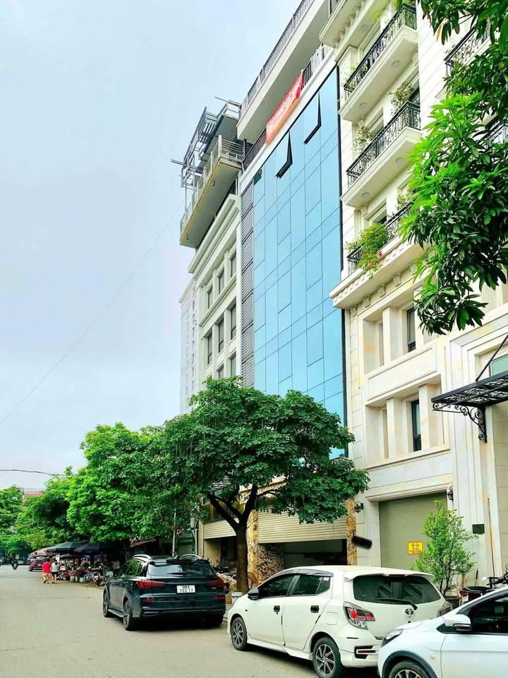 Mặt phố Trần Đăng Ninh, Cầu Giấy 68m² giá 36.5 tỷ - Kinh doanh đỉnh cao!