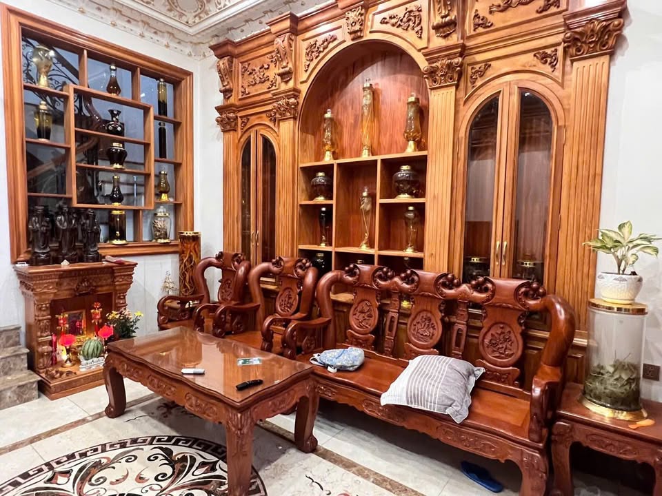 Nhà phố Cù Chính Lan Đà Nẵng 100m² giá 6 tỷ - Thiết kế hiện đại, nội thất cao cấp!