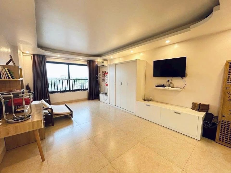 Nhà đẹp 4 tầng tại Lê Trọng Tấn 44m² giá 12 tỷ - Ô tô đỗ cửa, chính chủ!