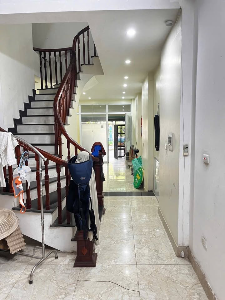 Cho thuê nhà 90m² tại Khu Đô Thị Văn Phú - Giá chỉ 20 triệu/tháng!