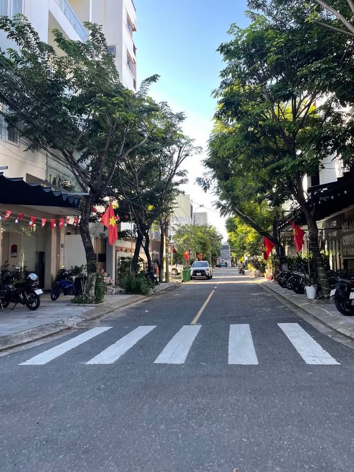 Nhà C4 mặt tiền đường Mỹ An, quận Ngũ Hành Sơn, 100m² - Vị trí đẹp, giá tốt!