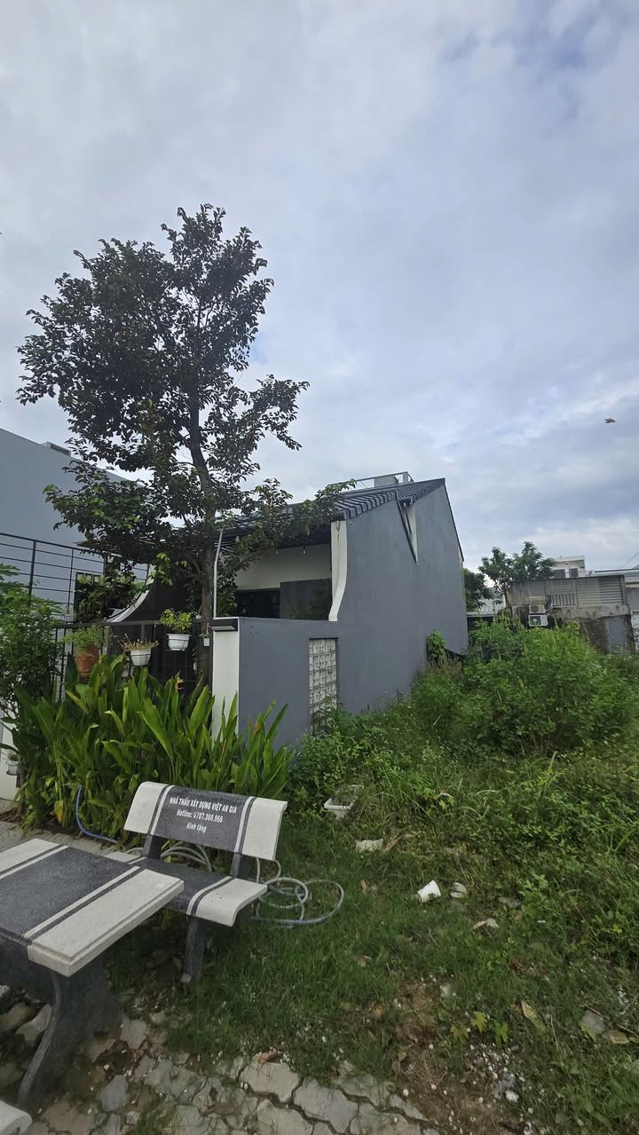 Nhà phố Ngũ Hành Sơn Đà Nẵng 100m² giá 2.55 tỷ - View hồ Mân Quang