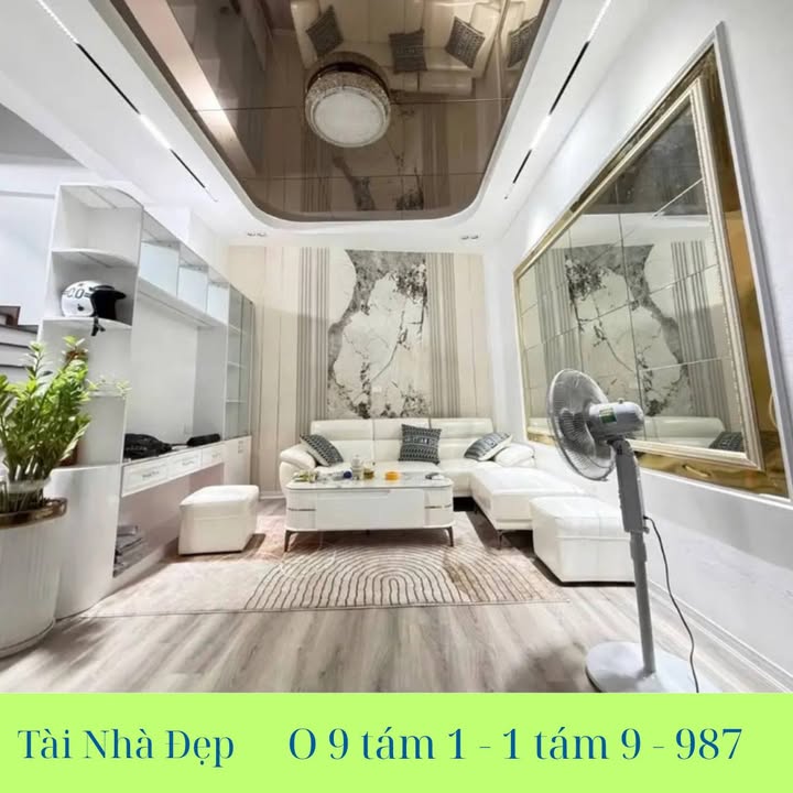 Nhà Xuân Đỉnh 40m² giá 8 tỷ - Full nội thất, giao ngay!