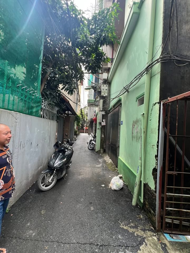 Nhà 2 tầng tại Đại Mỗ, Nam Từ Liêm, 52m² giá 8.8 tỷ - Cơ hội đầu tư tuyệt vời!