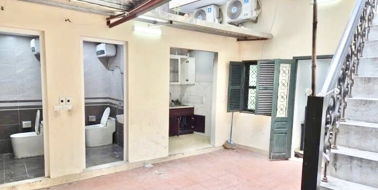 Nhà cho thuê tại Khâm Thiên - Đống Đa 80m² giá 10 triệu - Không gian sống lý tưởng!