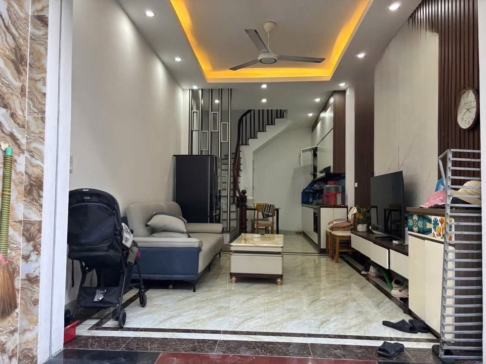 Cho thuê nhà Tổ 9 Phú Lương 30m² giá 9 triệu - Phù hợp cho gia đình!