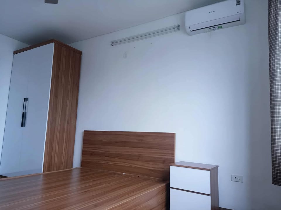 Chung cư Viễn Đông Star Hoàng Mai 90m² giá 12 triệu - Nội thất cao cấp, sẵn sàng vào ở!