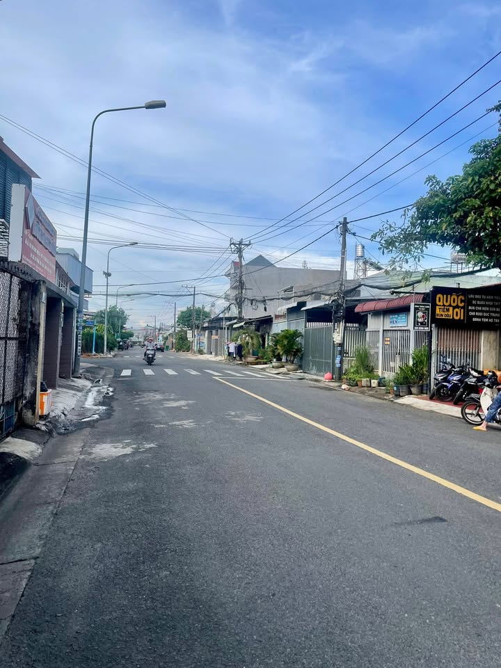 Nhà mặt tiền đường Phan Bội Châu, Long Khánh, Đồng Nai 112m² giá 5.5 tỷ - Đầu tư sinh lời tốt!