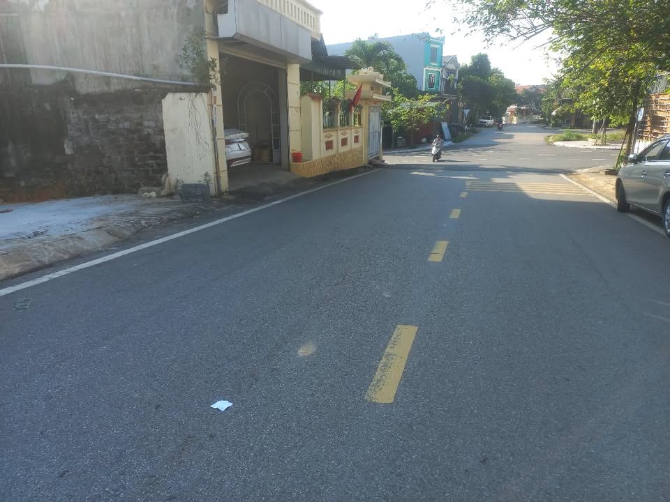 Đất nền Nguyễn Trãi, Uông Bí 90m² giá 1 tỷ - Vị trí đắc địa, thuận tiện giao thông!