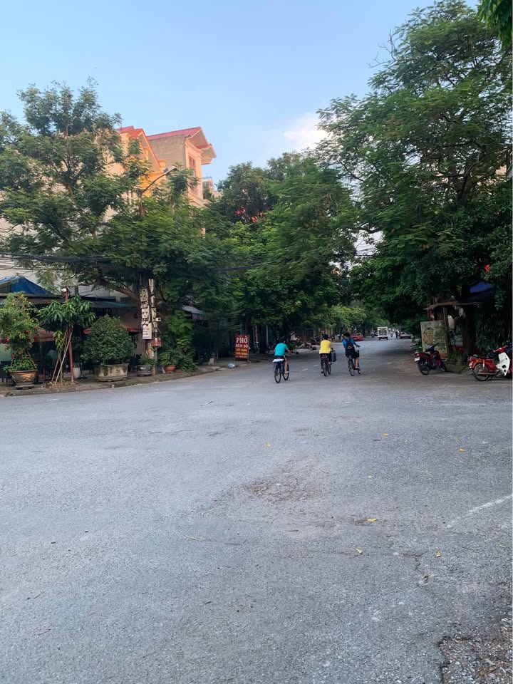 Nhà mặt đường Nguyễn Thế Rục, Nam Định 56.8m² giá 4.2 tỷ - Kinh doanh thuận lợi!