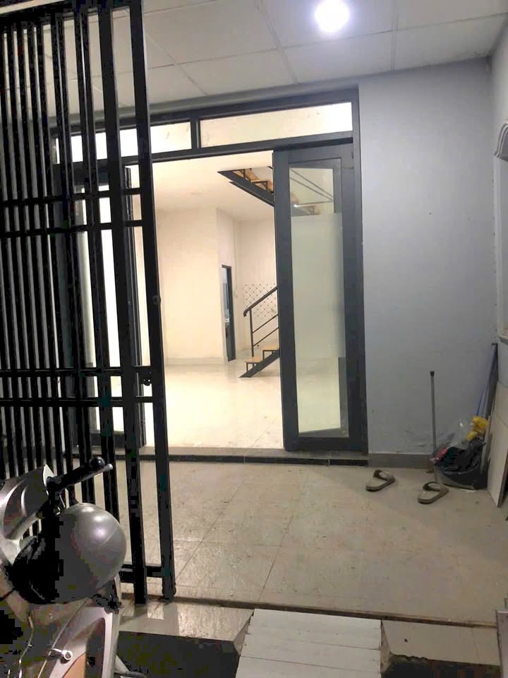 Nhà cho thuê đường APD3, An Phú Đông, 49m² giá 5 triệu - Khu dân cư yên tĩnh, tiện lợi!