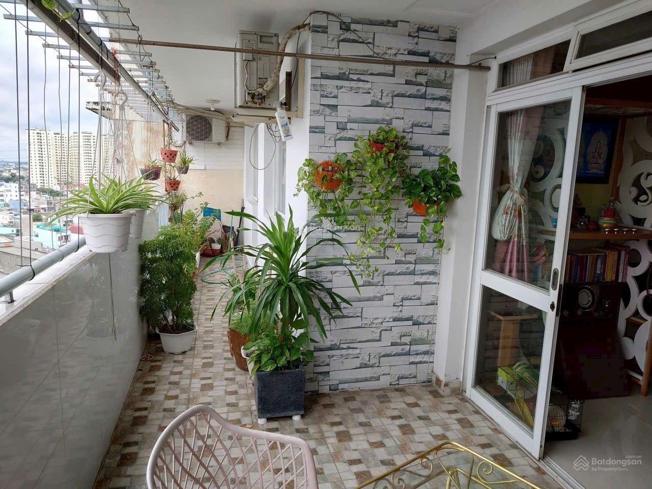 Căn hộ góc 120m² 3PN Quận Bình Tân giá 2.7 tỷ - Thiết kế đẳng cấp, tiện ích đầy đủ!