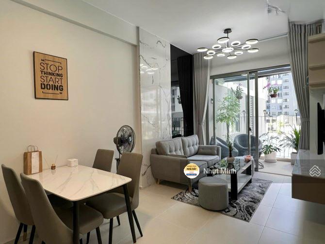 Căn hộ 2PN Sky Center, Tân Bình 65m² giá 2.5 tỷ - Sổ hồng riêng, vào ở ngay!