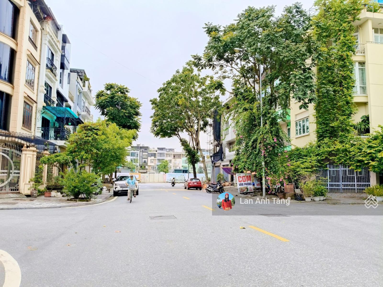 Townhouse lô góc Trần Thái Tông 100m² giá 56 tỷ - Đầu tư sinh lời ngay!