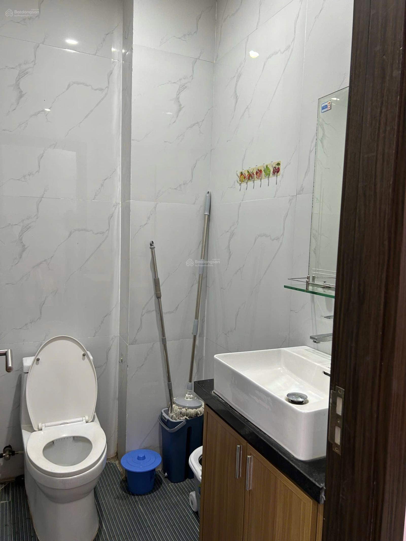 Cho thuê nhà 3 tầng Khu đô thị Bầu Trầm, Đà Nẵng 297m² - Phù hợp làm văn phòng hoặc ở gia đình!