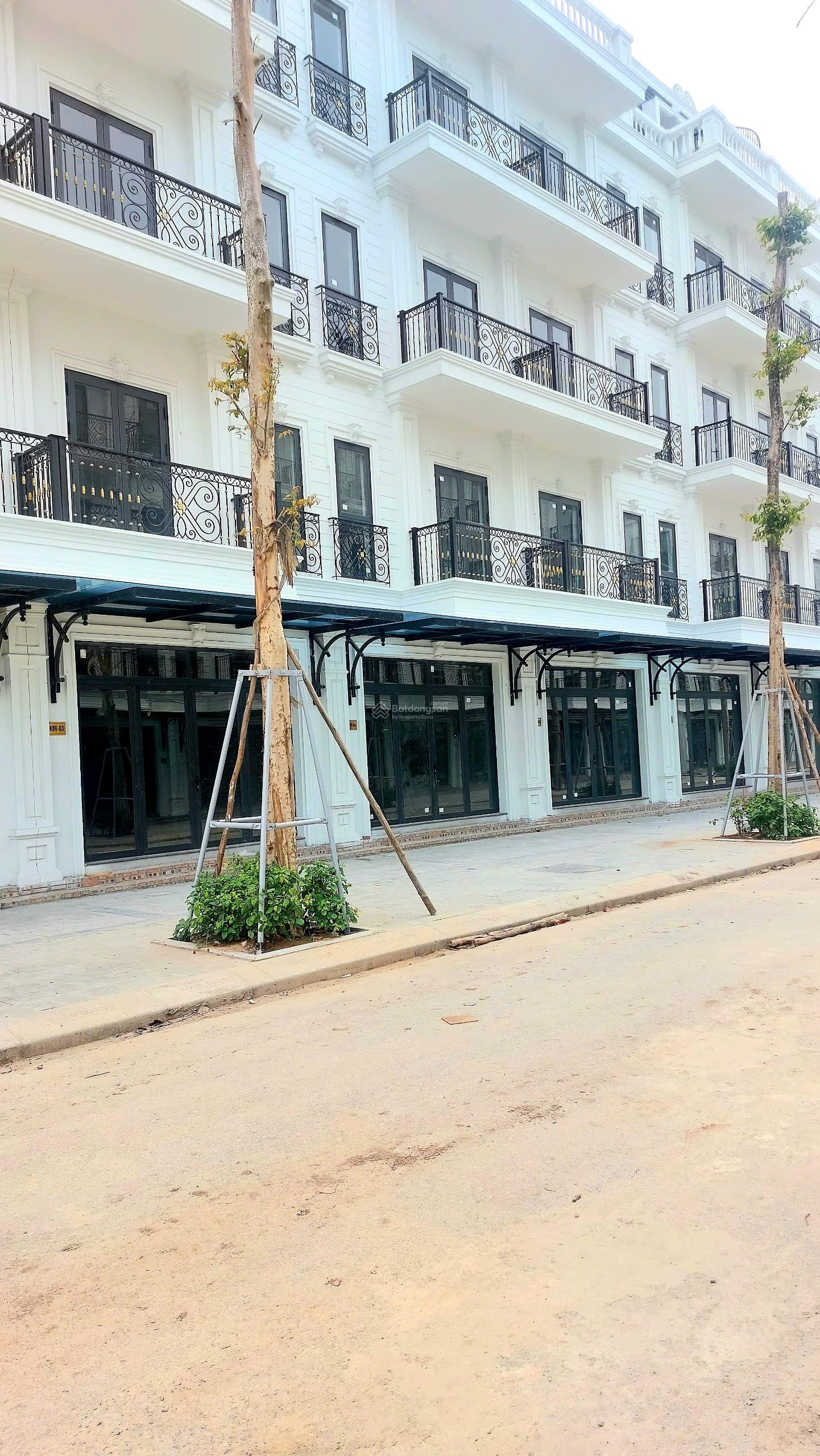 Bán liền kề dự án Đông Dương 80m² giá 13 tỷ - Thiết kế 5 tầng đẹp, gần công viên