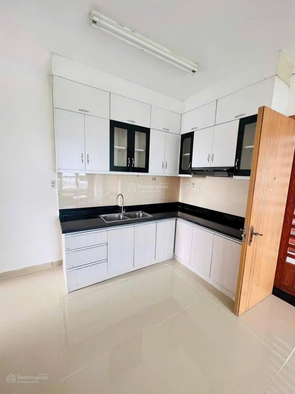 Chung cư Kim Tâm Hải, Trường Chinh, 75m² giá 7.3 triệu - Thuê ngay trong tháng!