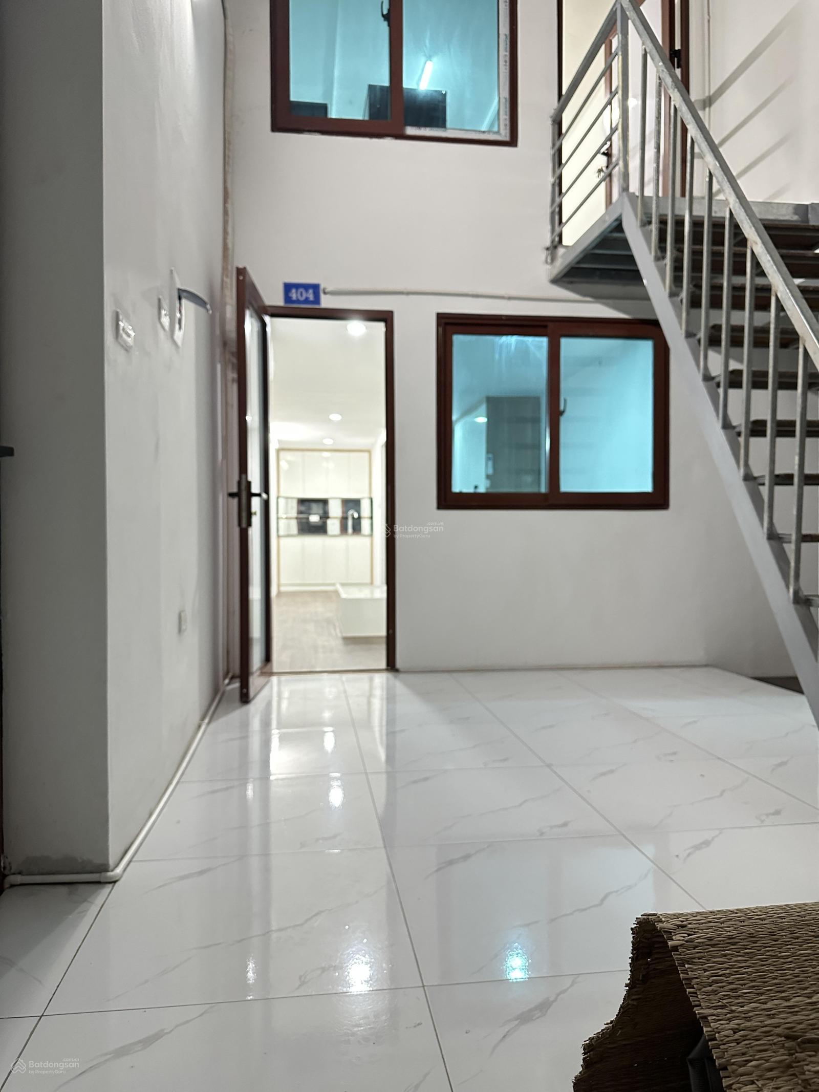 Cho thuê phòng trọ khu biệt thự Hoa Phượng 80m² giá 7.5 triệu - Không gian thoáng đãng, riêng biệt!