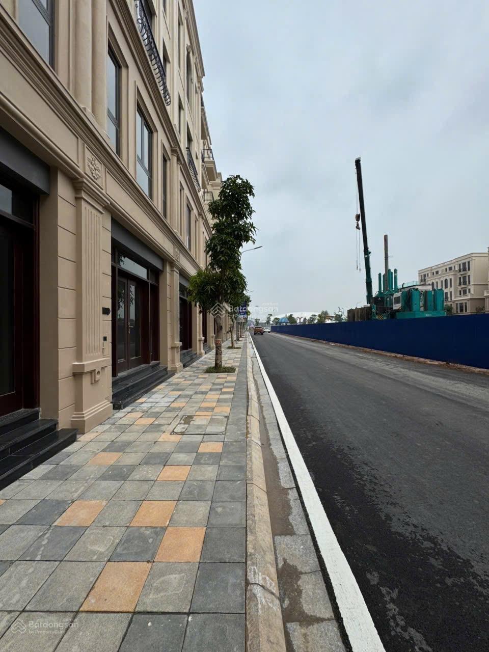 Cho thuê biệt thự liền kề Vinhomes Cổ Loa 75m² giá chỉ 15 triệu - Đón đầu cơ hội đầu tư!