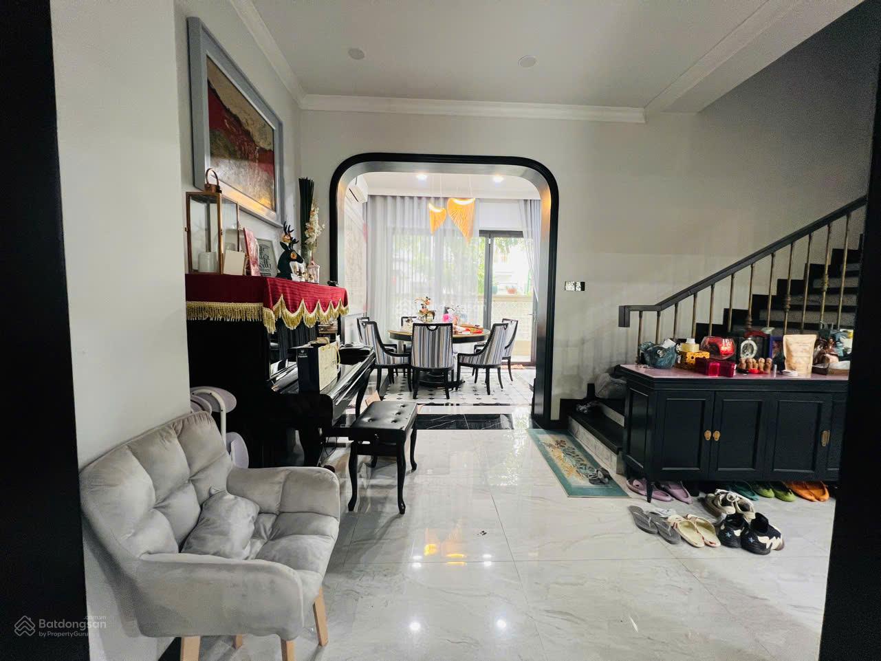 Biệt thự cho thuê tại Phú Mỹ Hưng 126m² giá 40 triệu - Đẳng cấp phong cách Indochine