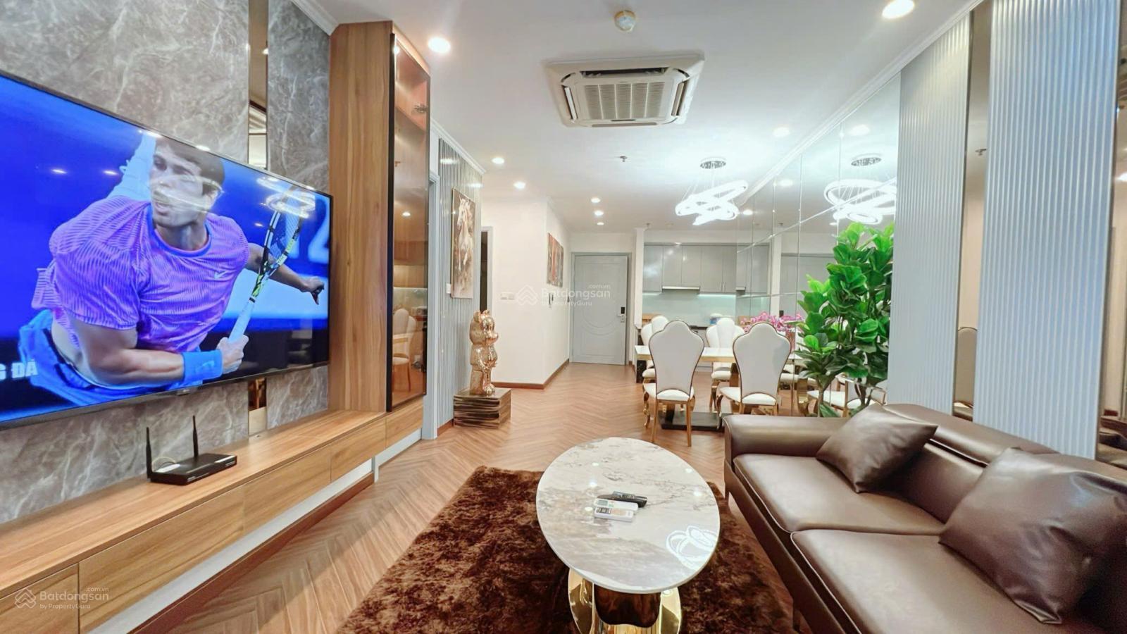 Căn hộ góc 120m² 3PN tại HC Golden Long Biên giá 12.3 tỷ - View đẹp, chính chủ!