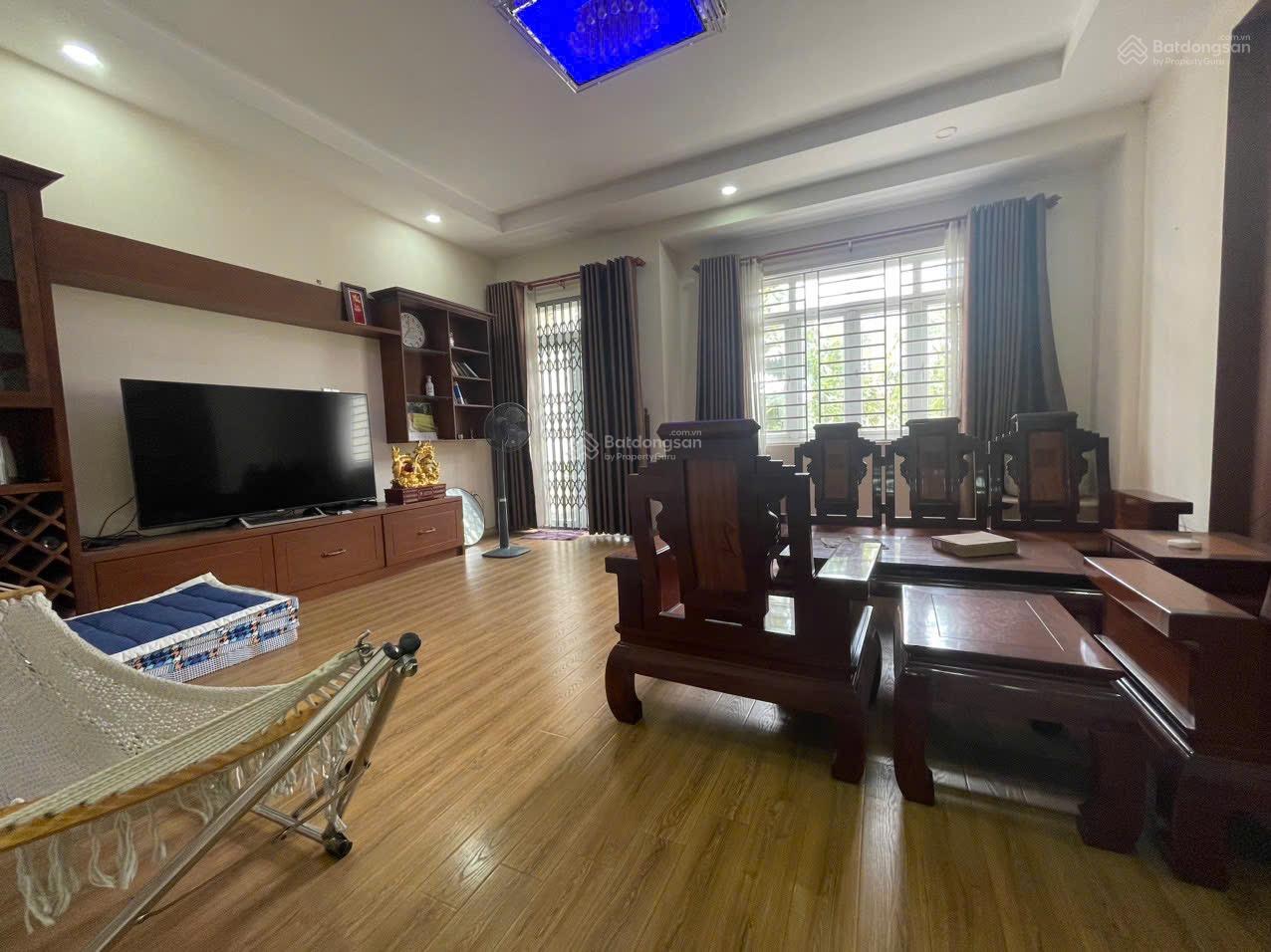 Cho thuê nhà 3 lầu Bắc Rạch Chiếc 120m² giá 22 triệu - Full nội thất, tiện nghi!