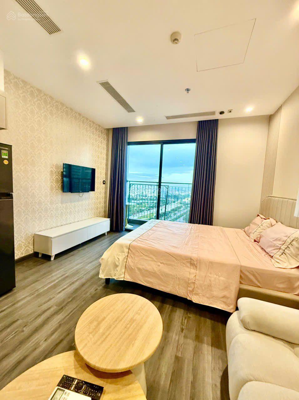 Căn hộ Studio Zenpark R1.03 28m² giá 2.59 tỷ - View bể bơi đẳng cấp!