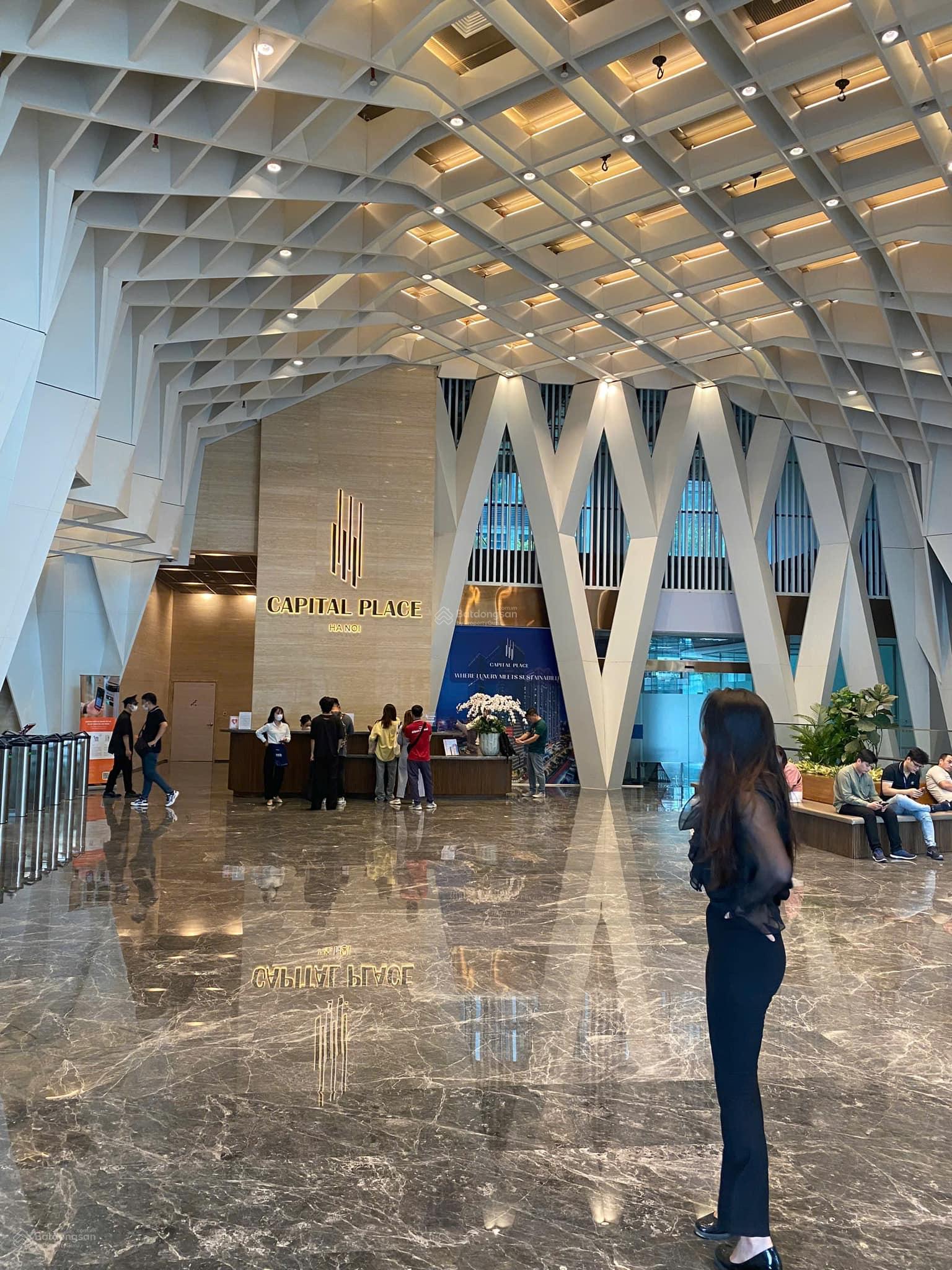 Cho thuê văn phòng hạng A tại Capital Place 200m² - Vị trí đắc địa quận Ba Đình!