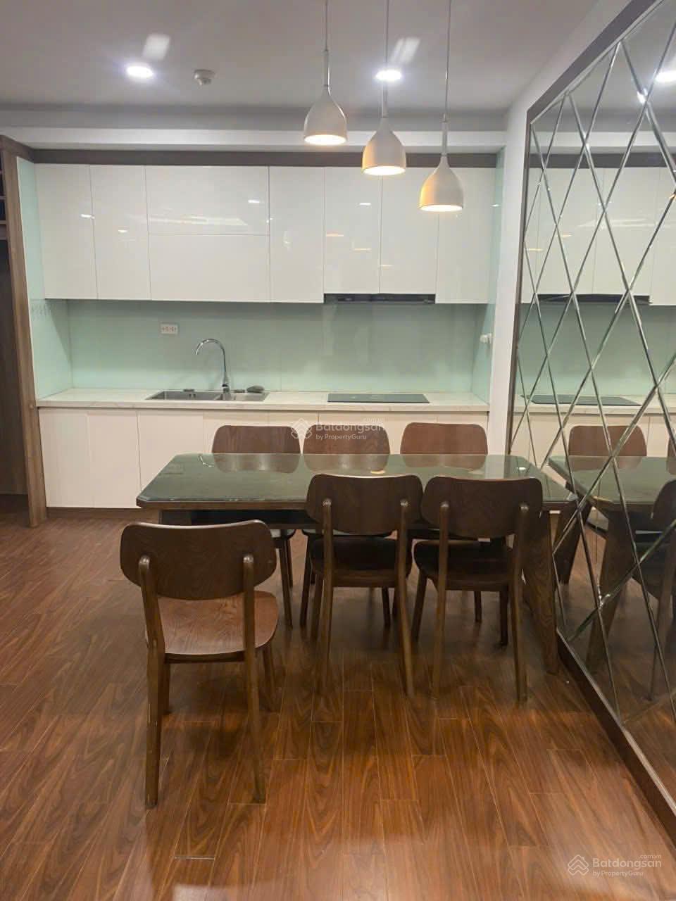 Cho thuê căn hộ chung cư Kim Văn Kim Lũ, Tòa C - 100m² giá 15 triệu - Thiết kế hiện đại, đầy đủ tiện nghi!