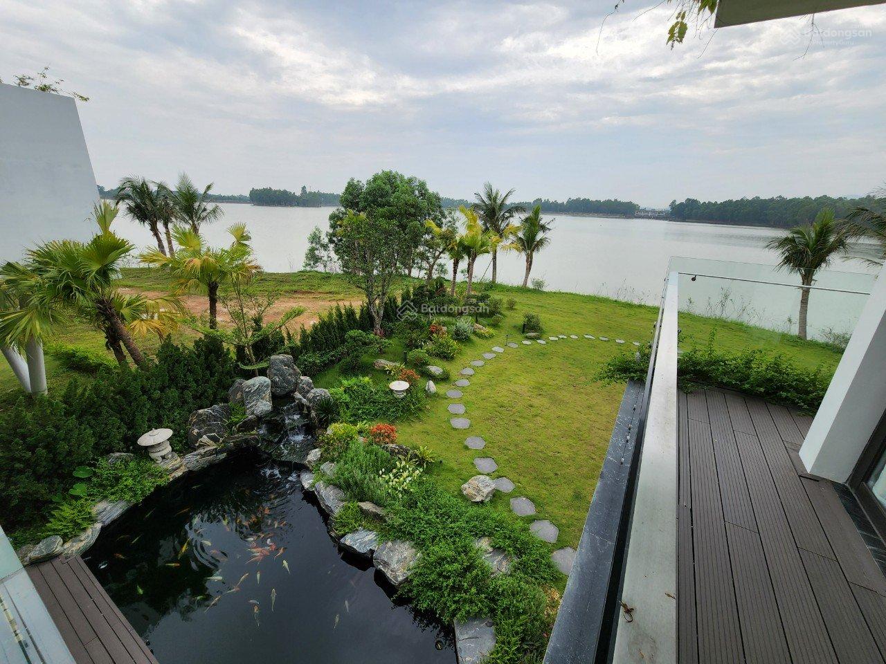 Biệt thự đơn lập 700m² mặt hồ Đại Lải - Sẵn sàng ở ngay, giá tốt!