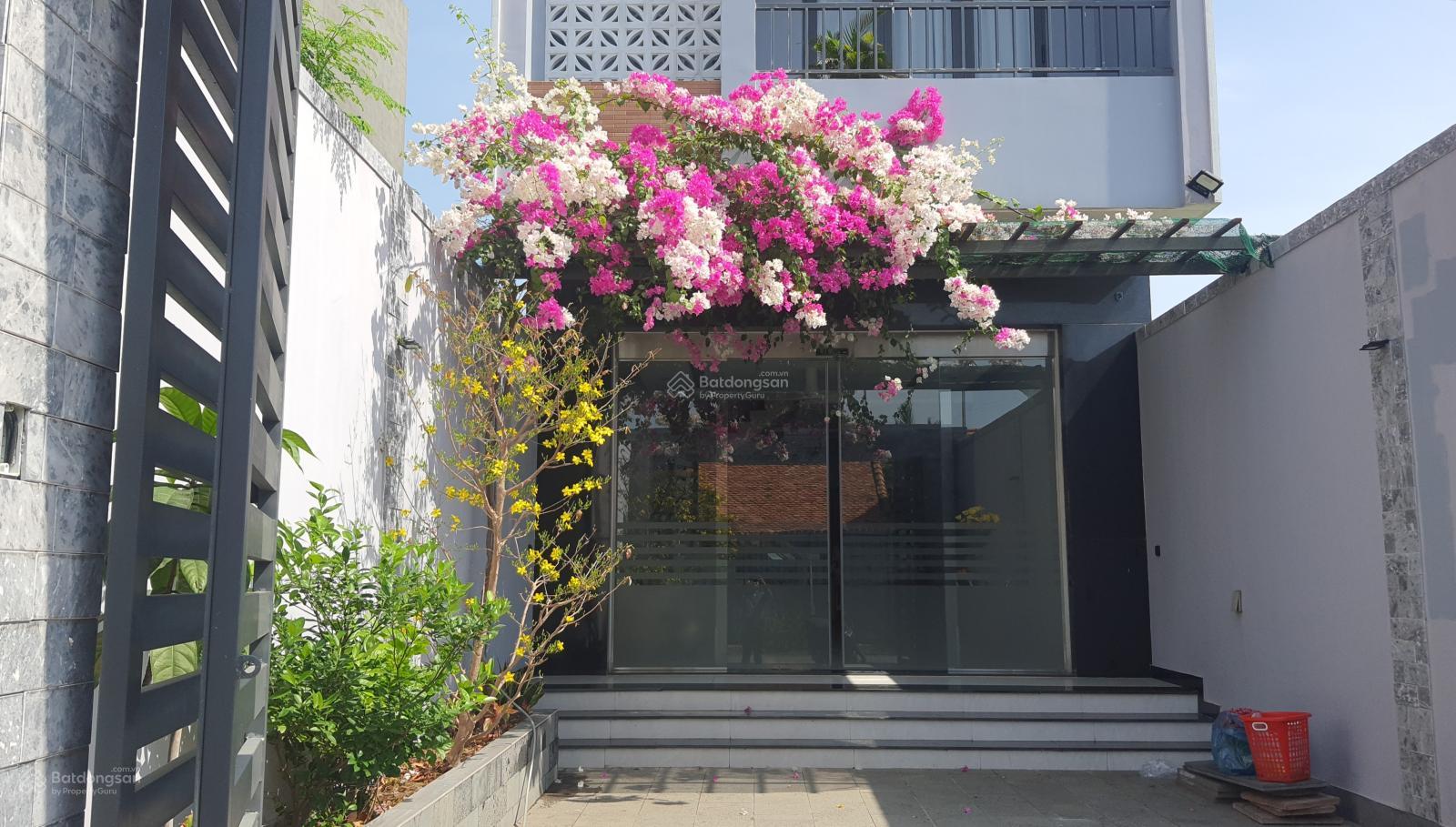 Cho thuê nhà phố Centana City 115m² giá 13 triệu - Nội thất cao cấp, cổng tự động