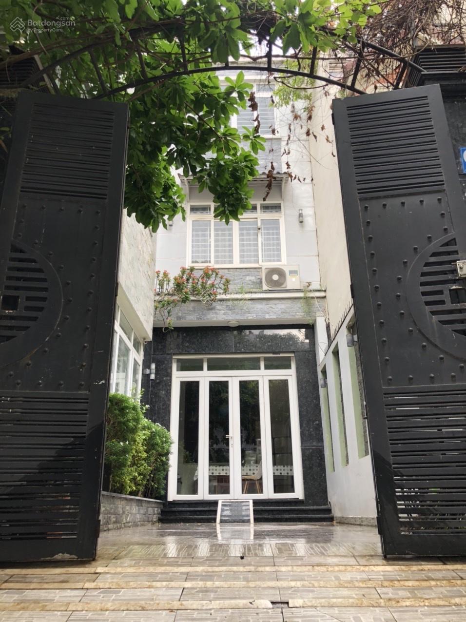 Biệt thự cho thuê quận 7 576m² giá 27 triệu - Khu dân cư sầm uất