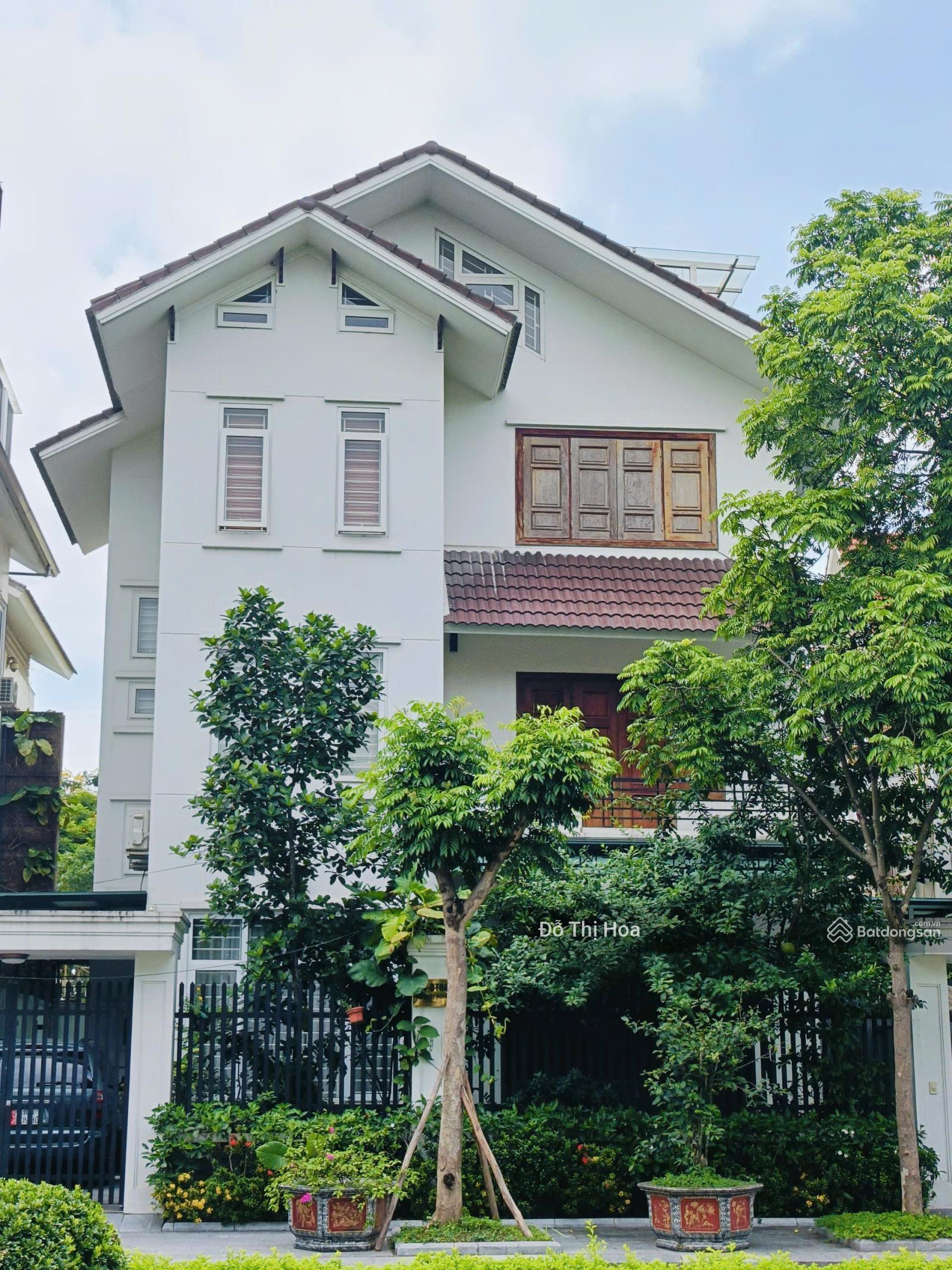 Biệt thự đơn lập cao cấp tại Việt Hưng 234m² giá 50 tỷ - Không gian sống lý tưởng!