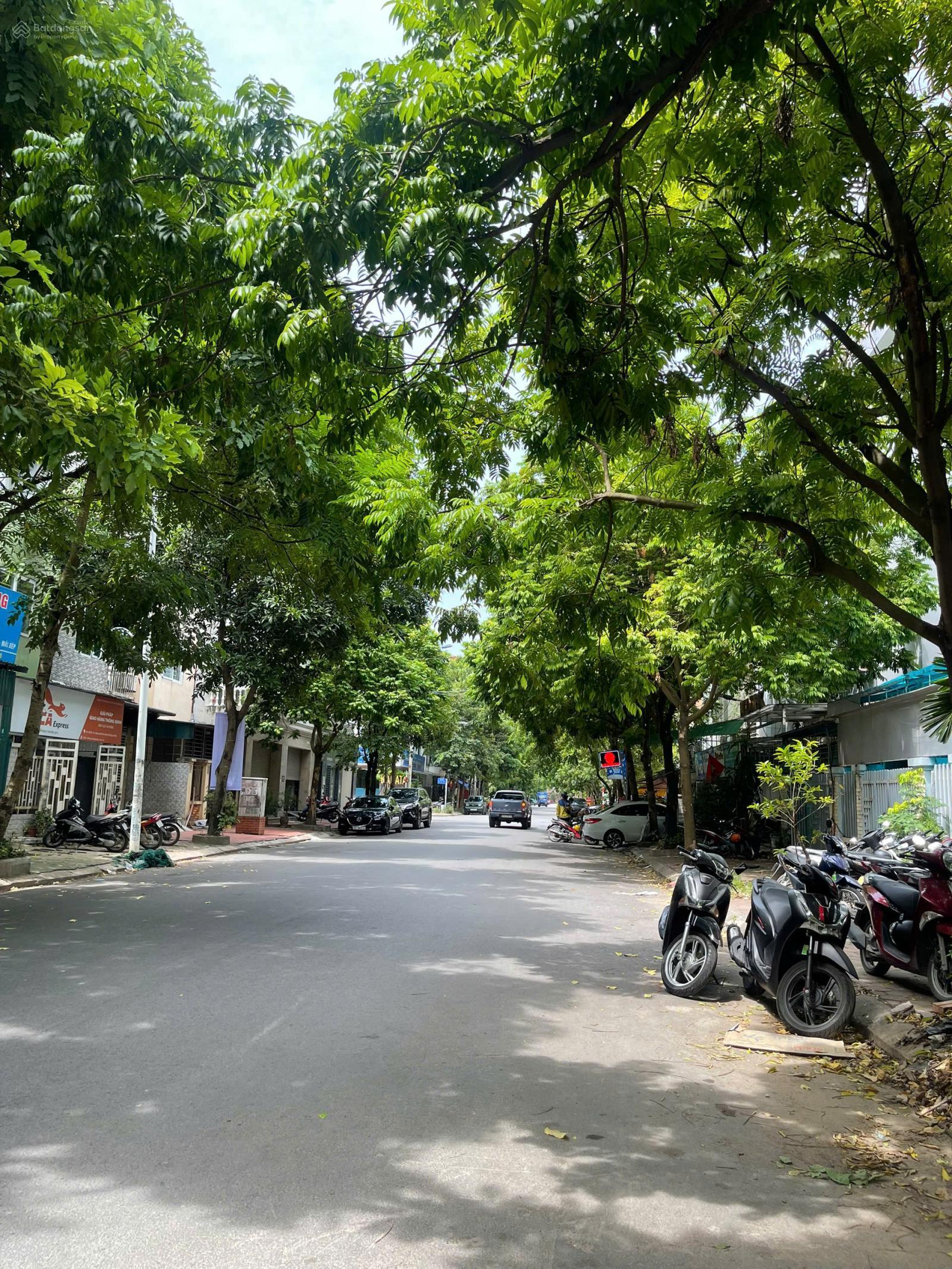 Bán nhà KĐT Văn Khê 50m² giá 15,65 tỷ - Kinh doanh đỉnh, ô tô tránh!