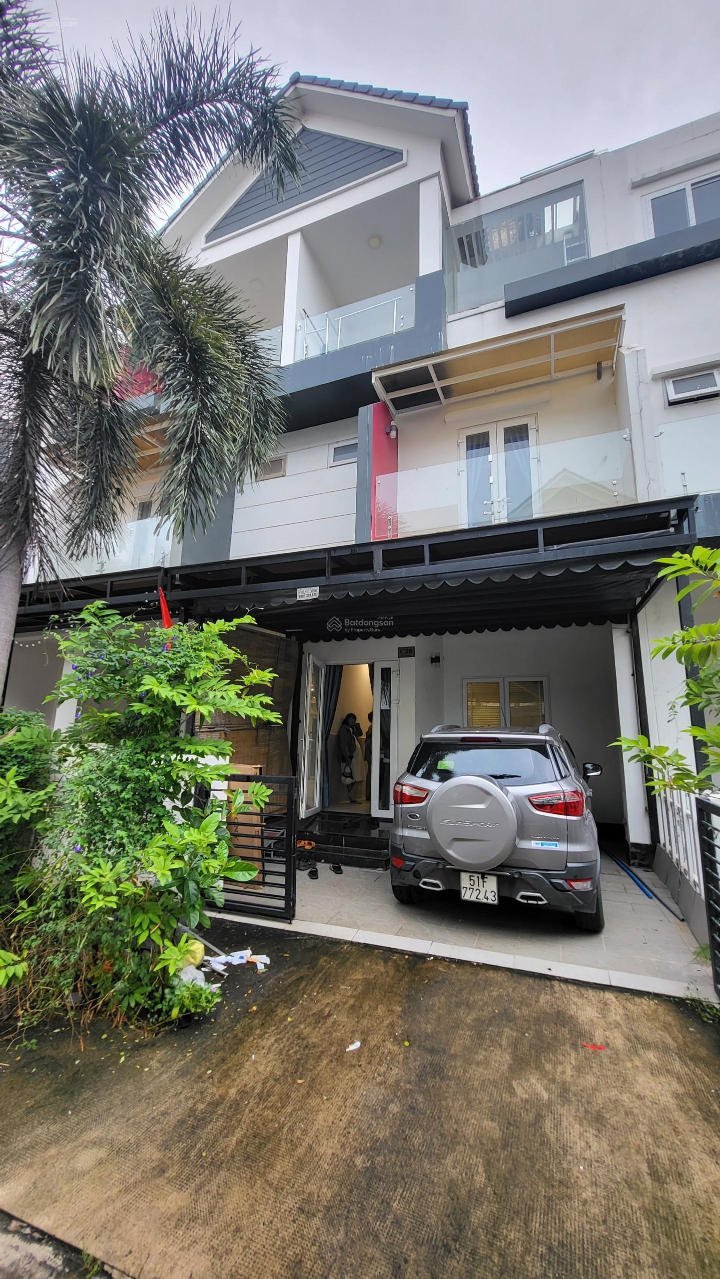 Nhà phố đường Nguyễn Duy Trinh, Quận 9 - Full nội thất đẹp chỉ 12 triệu/tháng!