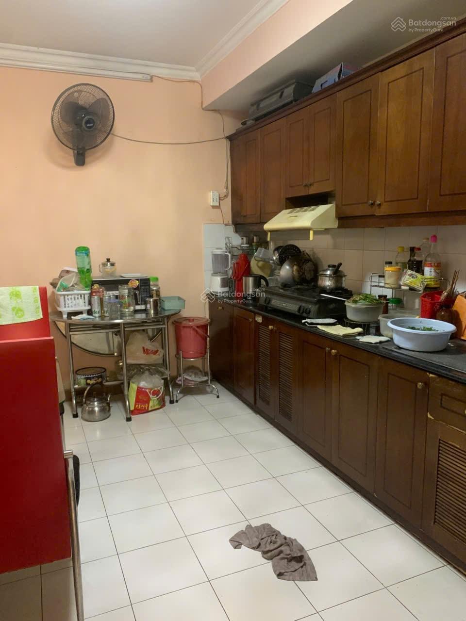 Cho thuê căn hộ chung cư Phúc Thịnh Quận 5, 70m² giá 10 triệu - View đẹp, nội thất cao cấp!