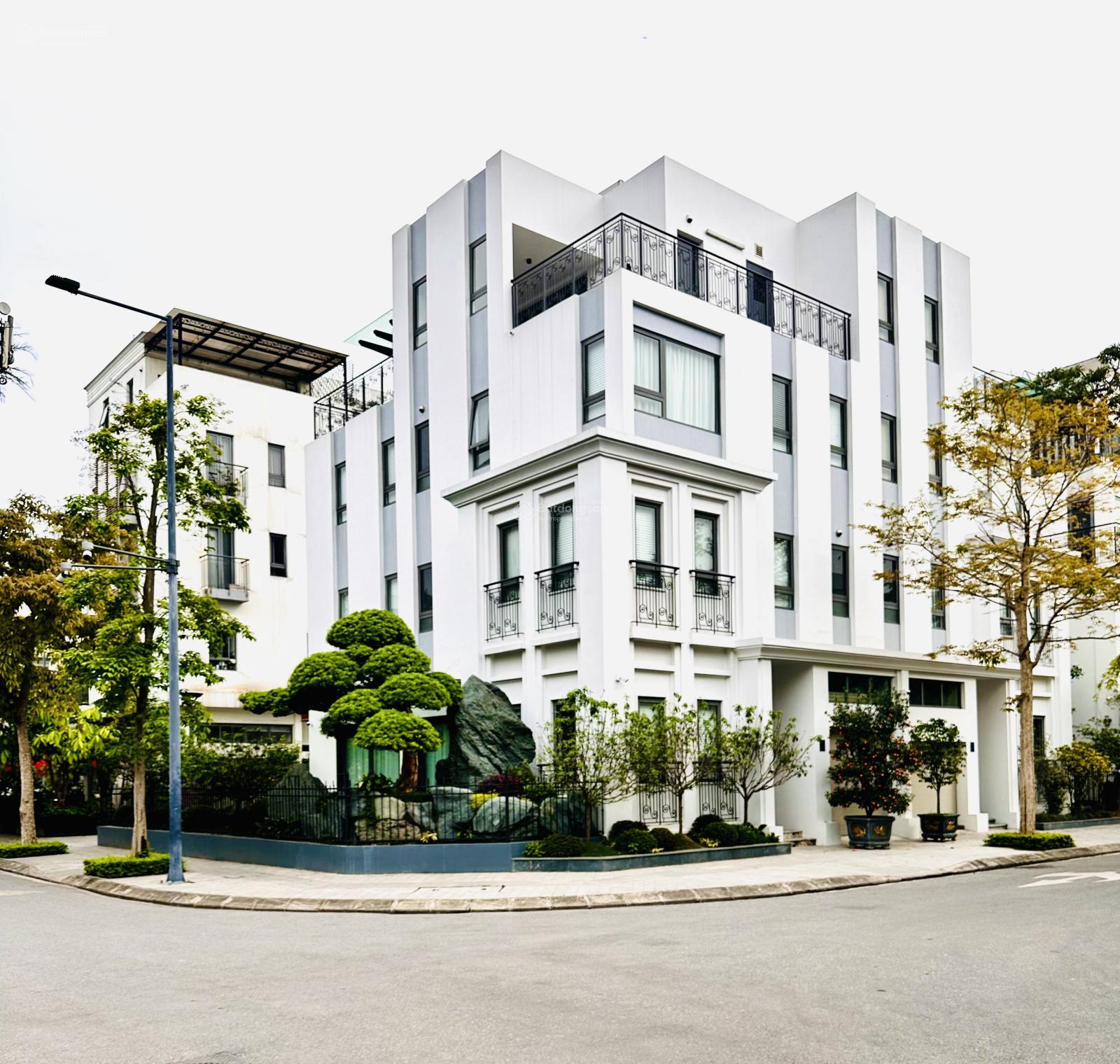 Biệt thự Thô 200m² tại The Manor Hoàng Mai giá 62 tỷ - Cơ hội đầu tư hấp dẫn!