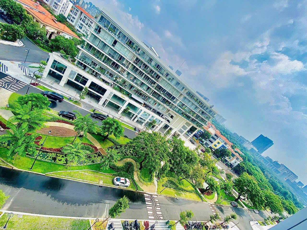 Căn hộ Garden Plaza 1 Phú Mỹ Hưng 141m² giá 32 triệu - Thiết kế hiện đại, view kênh đào