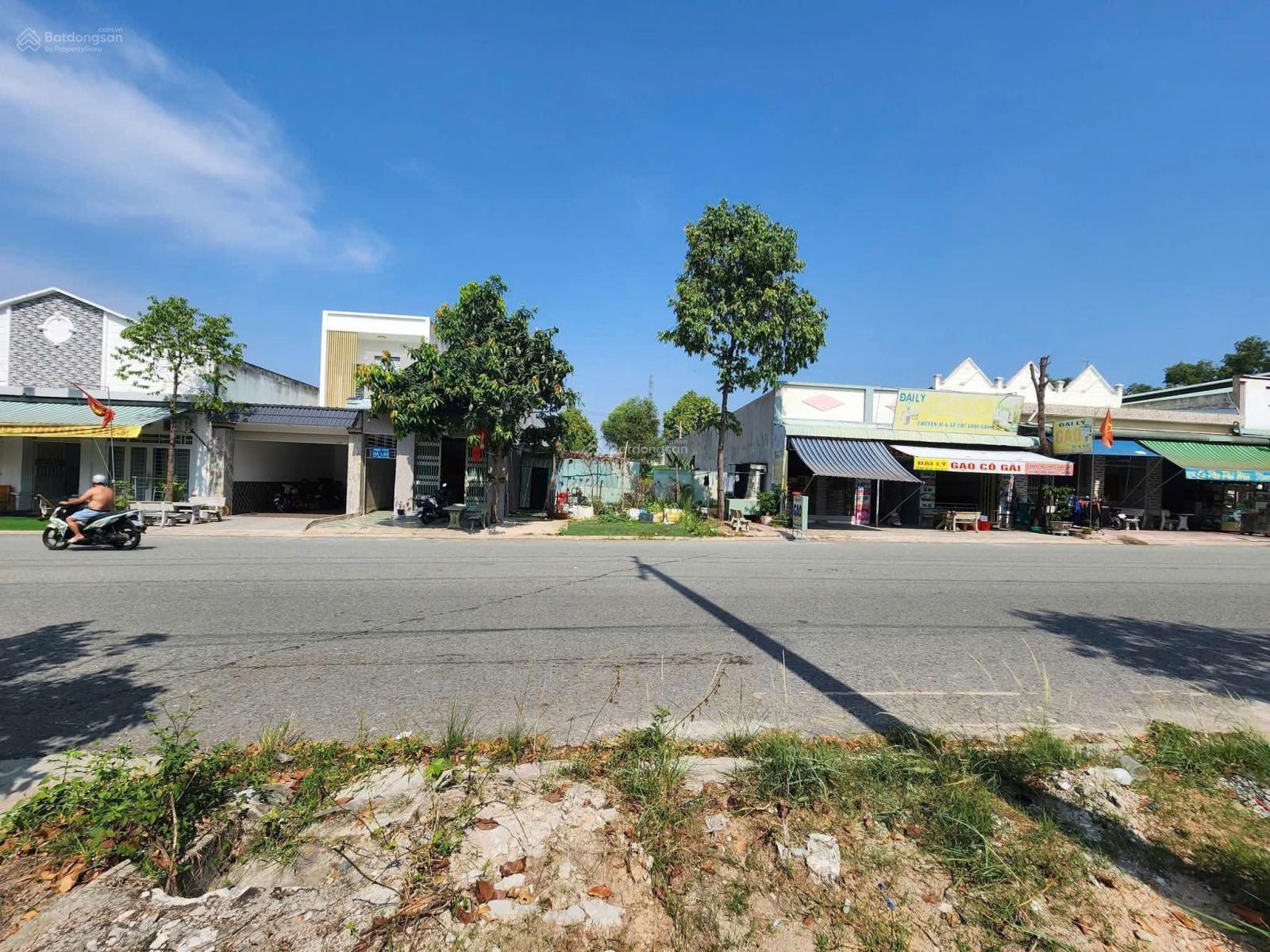 Lô đất 300m² đường nhựa kinh doanh Mỹ Phước 3 Bến Cát - Giá chỉ 5.5 tỷ!