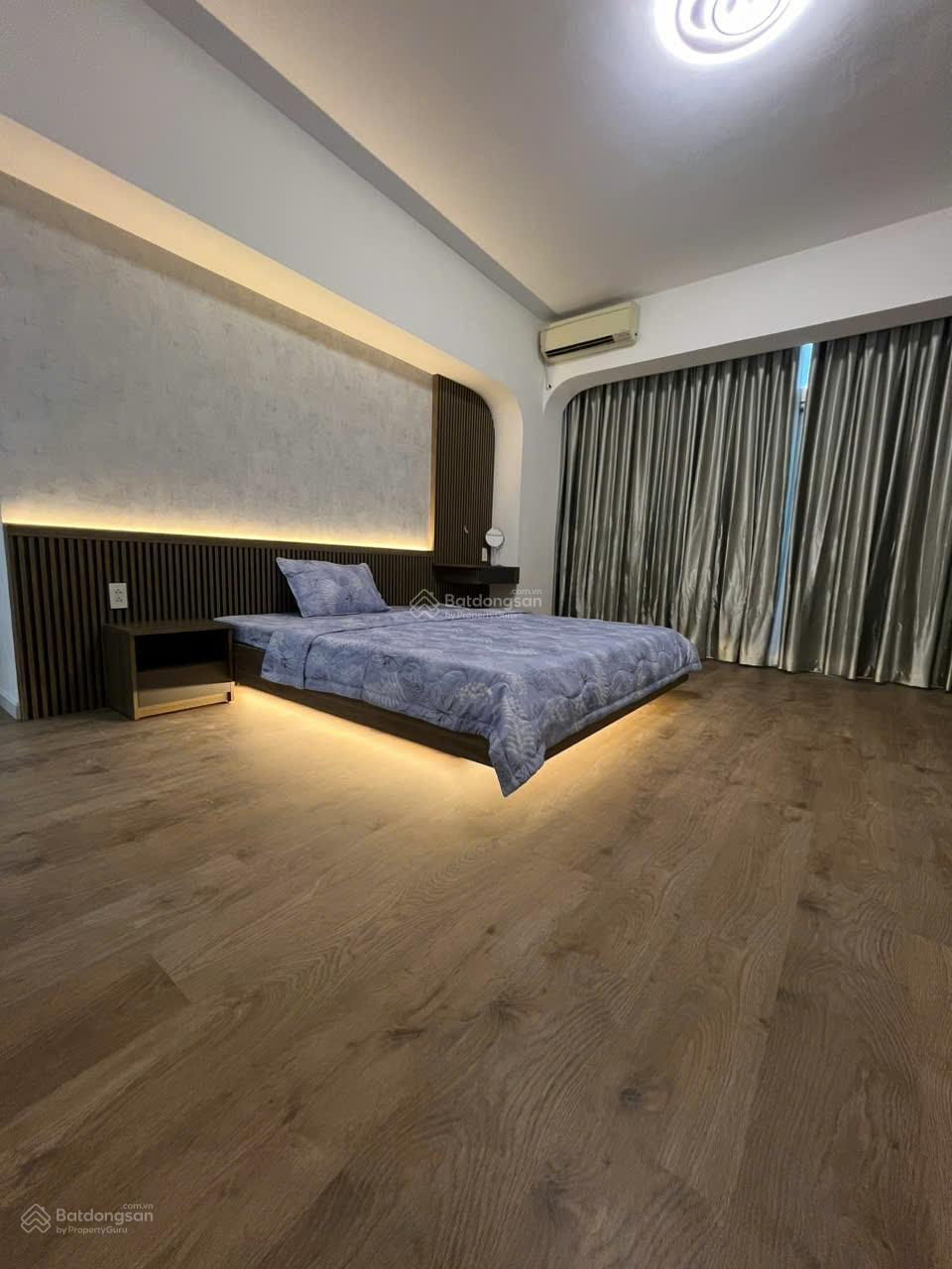 Căn hộ Garden Court 1 Phú Mỹ Hưng 130m² giá 12.5 tỷ - View kênh đào tuyệt đẹp!