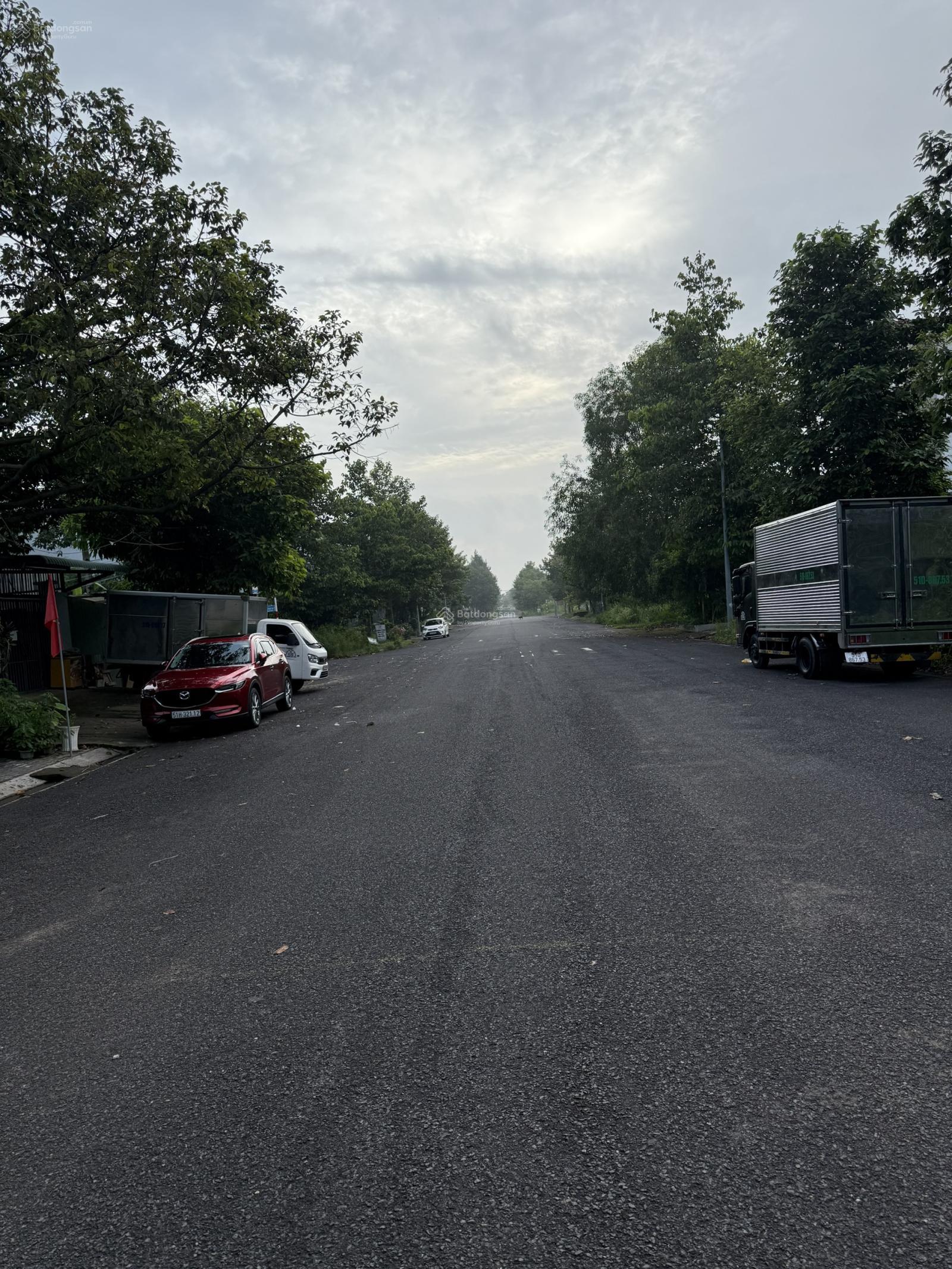 Nhà nguyên căn cho thuê tại Phú Xuân, Nhà Bè 140m² giá 13 triệu - Tiện nghi đầy đủ, giao thông thuận lợi!