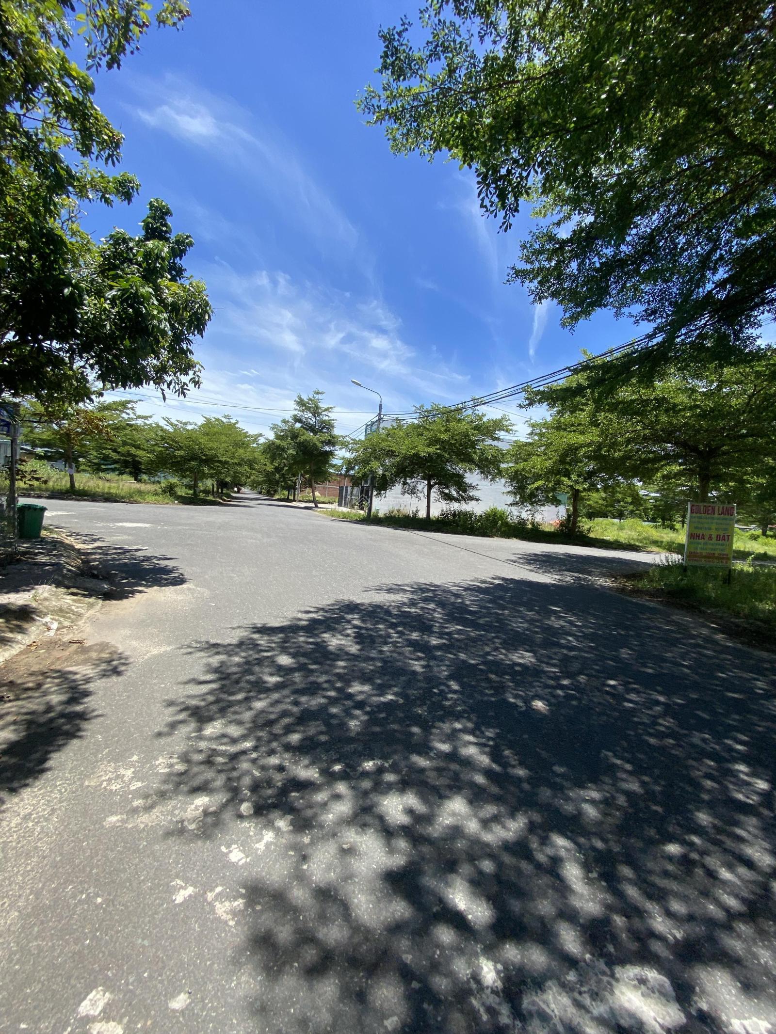 Đất nền góc 2 mặt tiền Vũ Văn Cẩn 170.4m² giá 13 tỷ - Cơ hội đầu tư tuyệt vời!