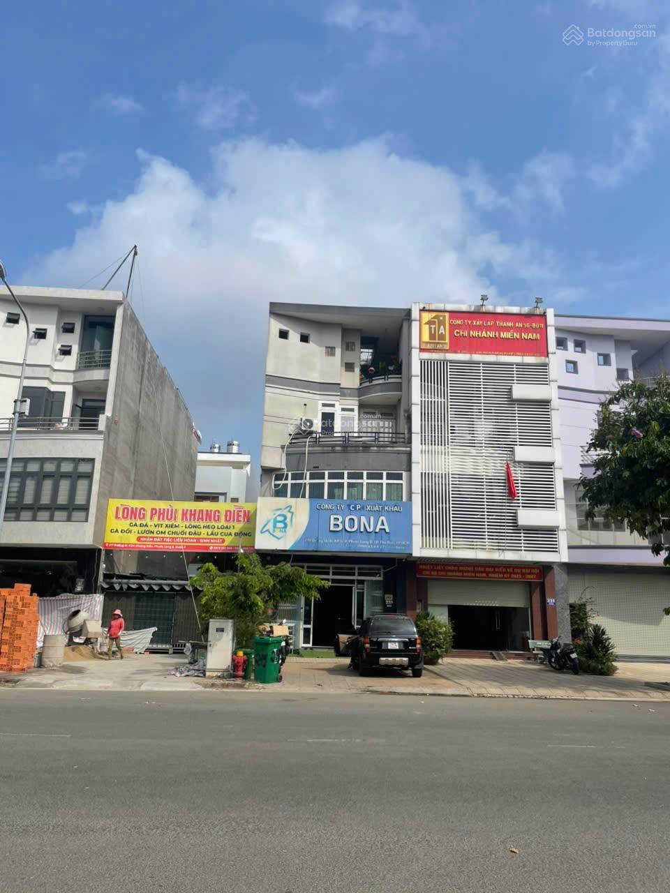 Bán nhà mặt tiền đường Đỗ Xuân Hợp, Gia Hòa, 156m² giá 23 tỷ - Đầu tư sinh lời ngay!