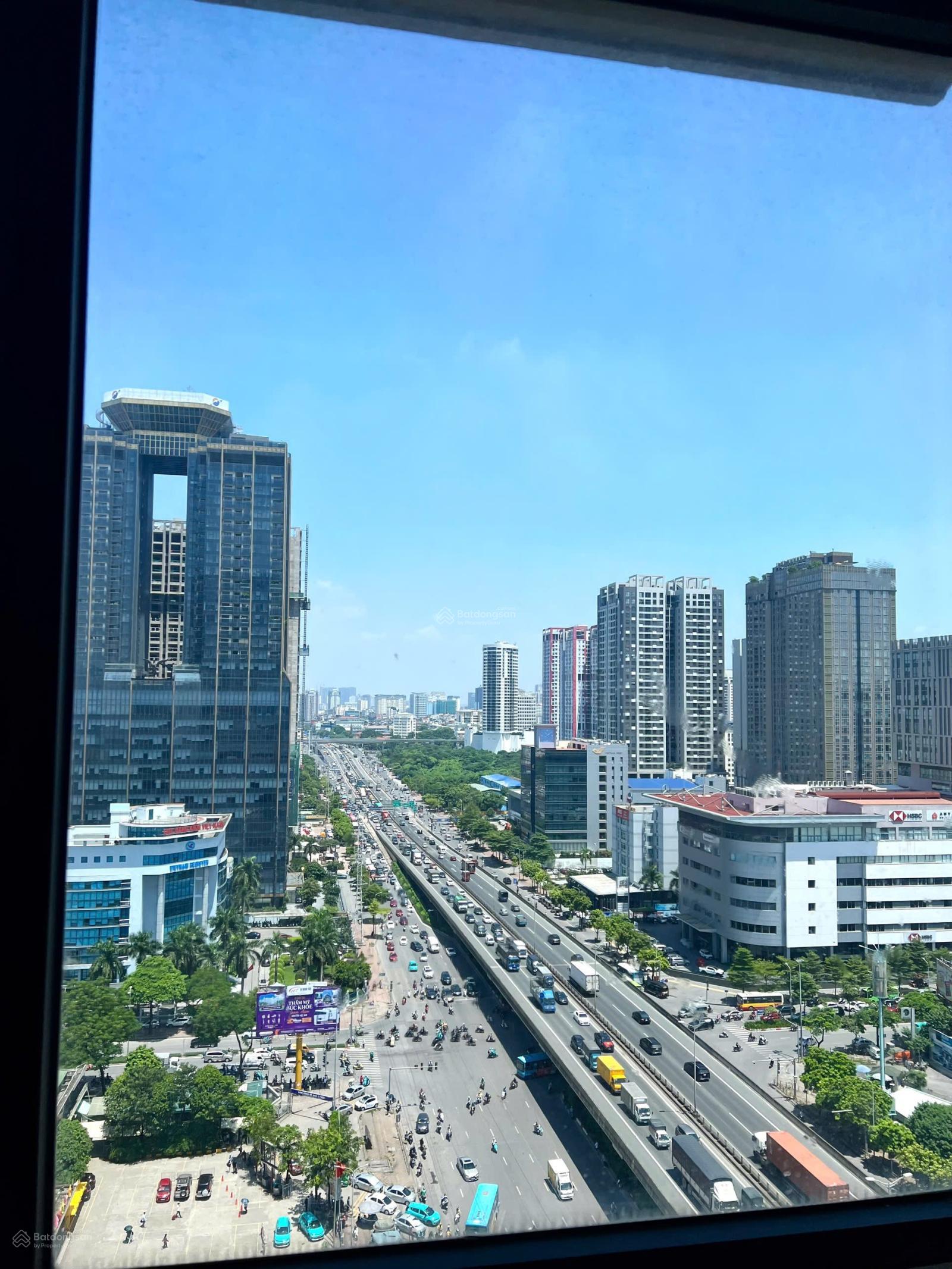 Căn hộ 3 phòng ngủ tại FLC 36 Phạm Hùng, 131m² giá chỉ 9,956 tỷ - Phong thủy tốt, nội thất đầy đủ!