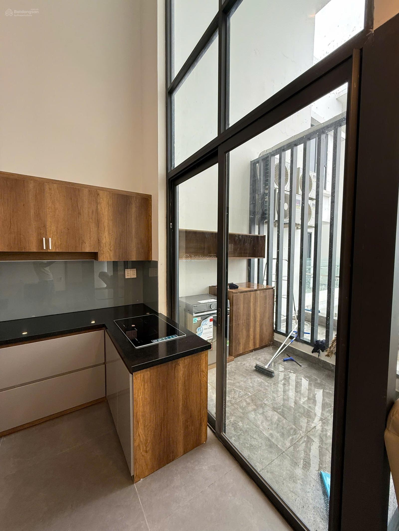 Penthouse SkyView Thủ Dầu Một 160m² giá 5.95 tỷ - Full nội thất cao cấp, dọn vào ở ngay!