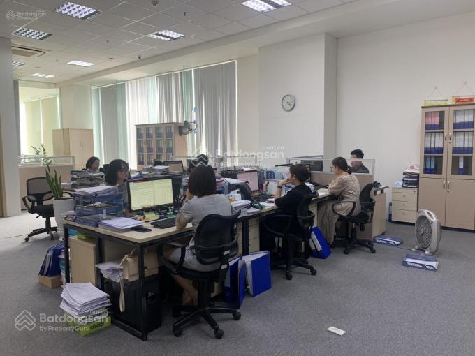 Bán sàn thương mại văn phòng Watermark Lạc Long Quân 572m² - Giá thỏa thuận hấp dẫn!